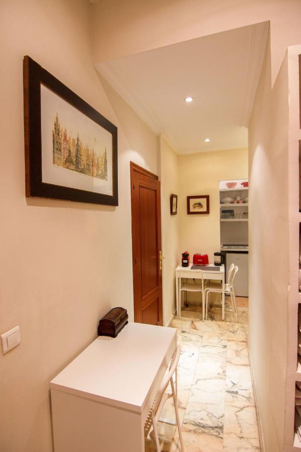 Rentalsevilla En El Mercado Del Arenal Luaran gambar